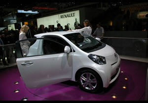 Toyota iQ Urban Car